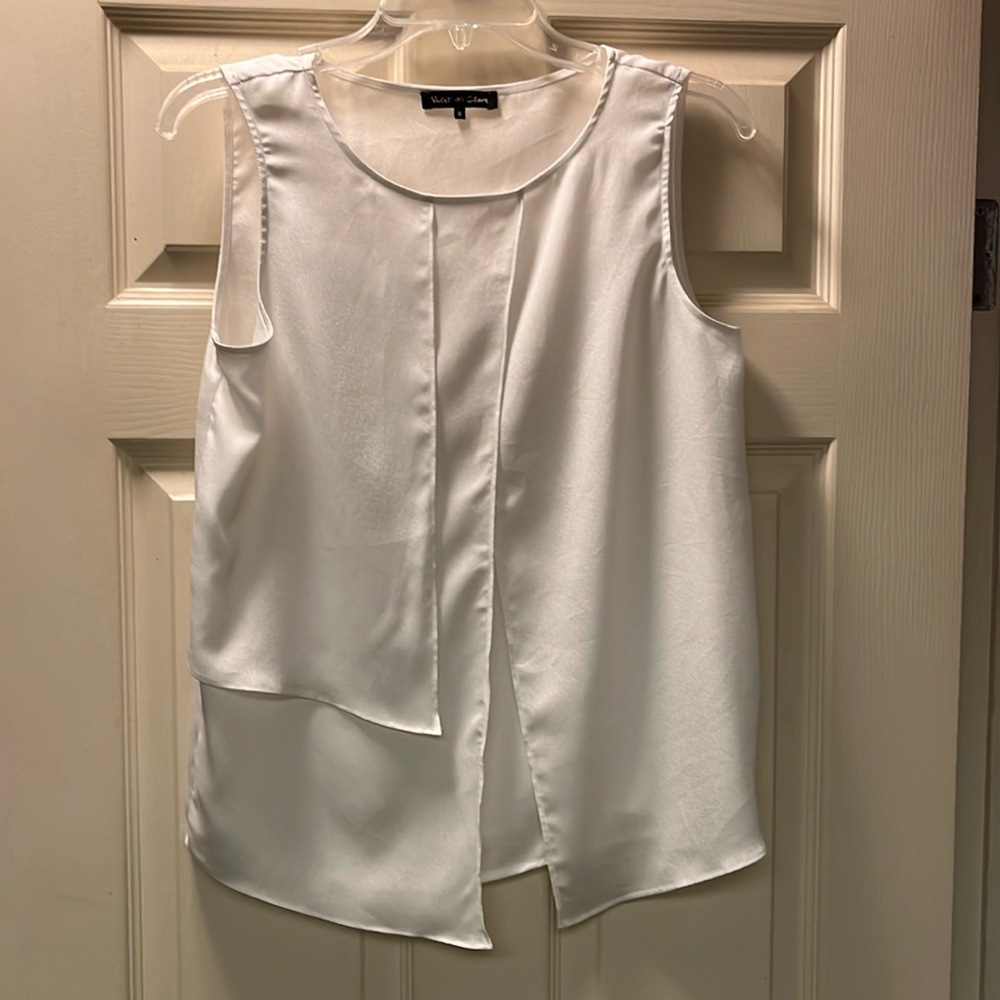 Violet and Claire business casual white sleeveless blouse flowy front size S